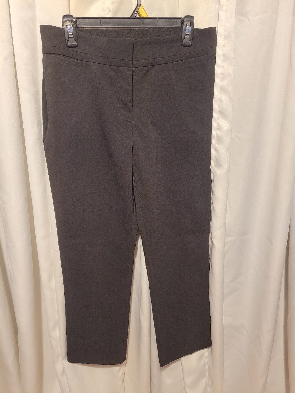 Valerie Stevens Black Cropped Ponte Pants